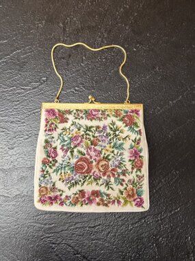 VTG Petit Point Floral Purse Romantic Mid-Century Cottagecore Grannycore Retro